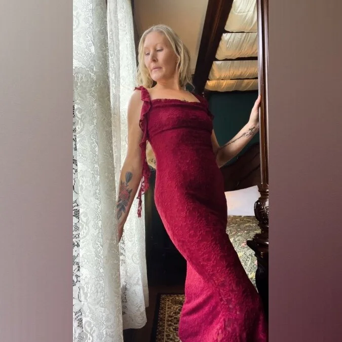 Harlow Flower Foot Goddess 🌻